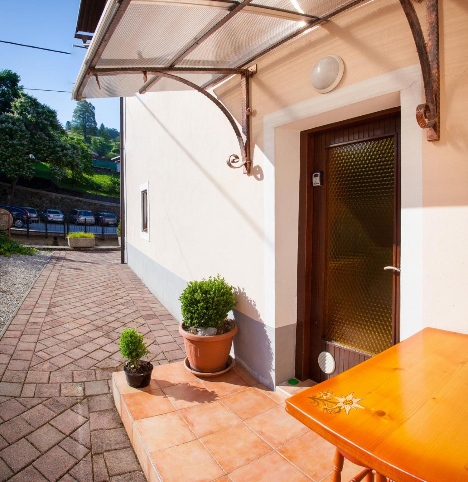 Apartma Na Starem Placu Idrija Ngoại thất bức ảnh